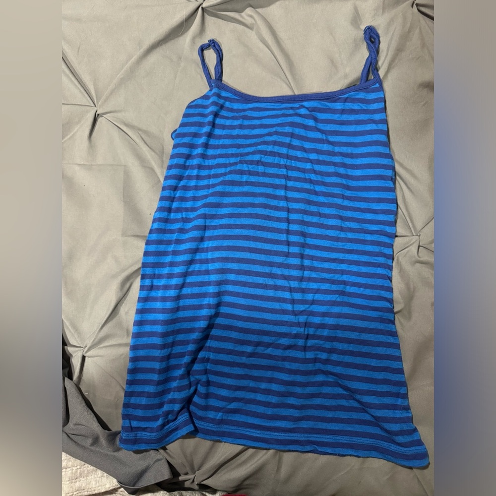 Small Tank Top Bundle 3 Items - image 4